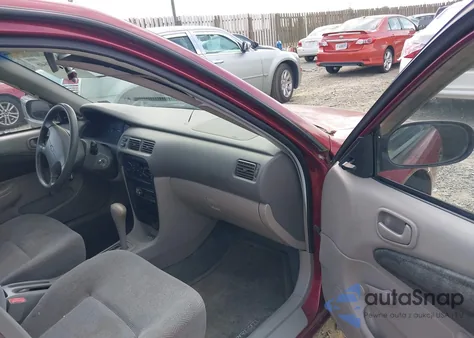 2000 Chevrolet Prizm from USA, damaged, VIN 1Y1SK5282YZ428822